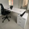 Escritorio con cajonera - marco cerrado negro, blanco